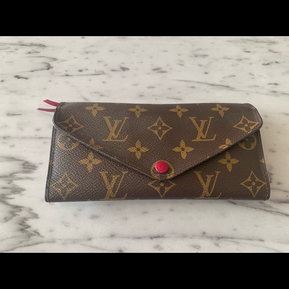 Louis Vuitton Monogram Josephine Wallet in Fuchsia